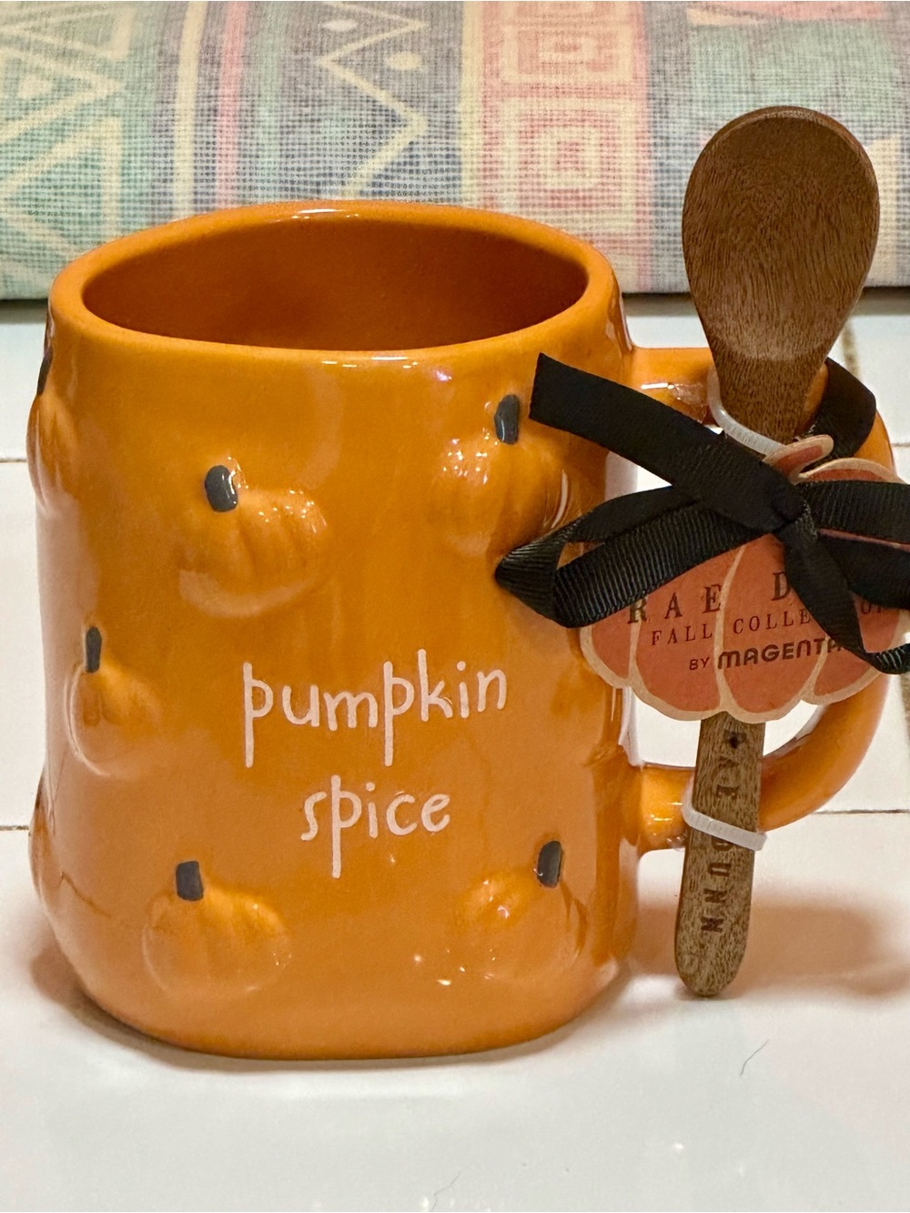 ☕ Rae Dunn Pumpkin Spice All Over Textures Coffee Cup & Wooden Spoon Set NWT